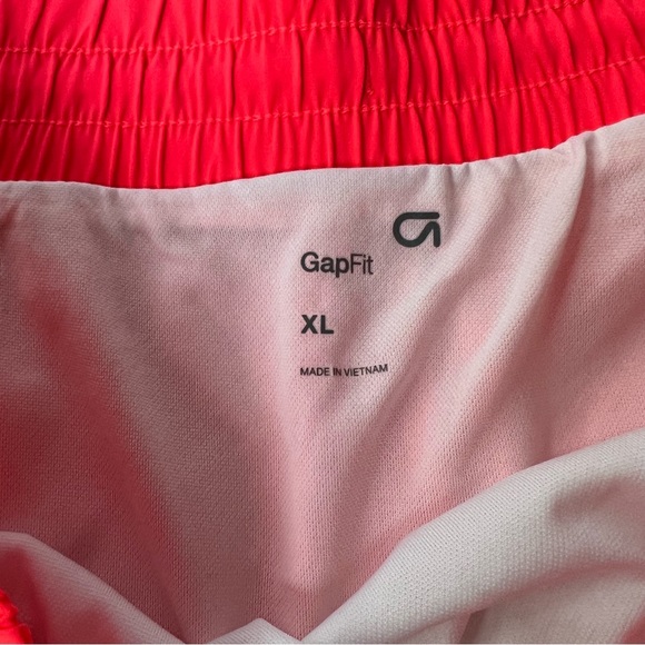 GapFit Women’s XL Athletic Shorts with Zippered Pocket - Neon Workout Shorts - Picture 2 of 7